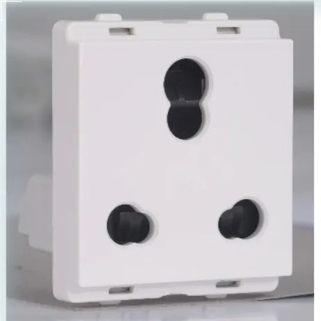 Schneider Electric Livia 10A/16A 3-pin Socket Outlet with Shutter - White, Code: P2106_P